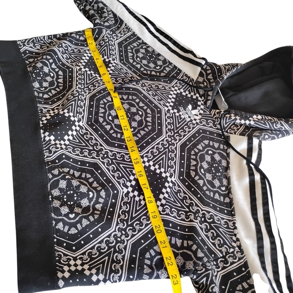 Adidas | Womens Cotton Cropped Hoodie Kaleidoscope Print Black & White | Size Sm - Picture 4 of 11